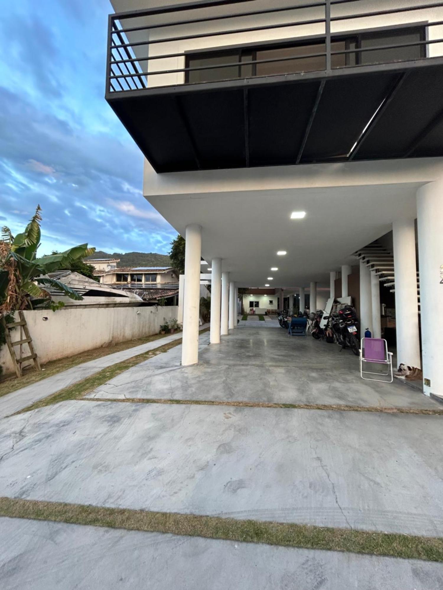 Tamatoa Hotel